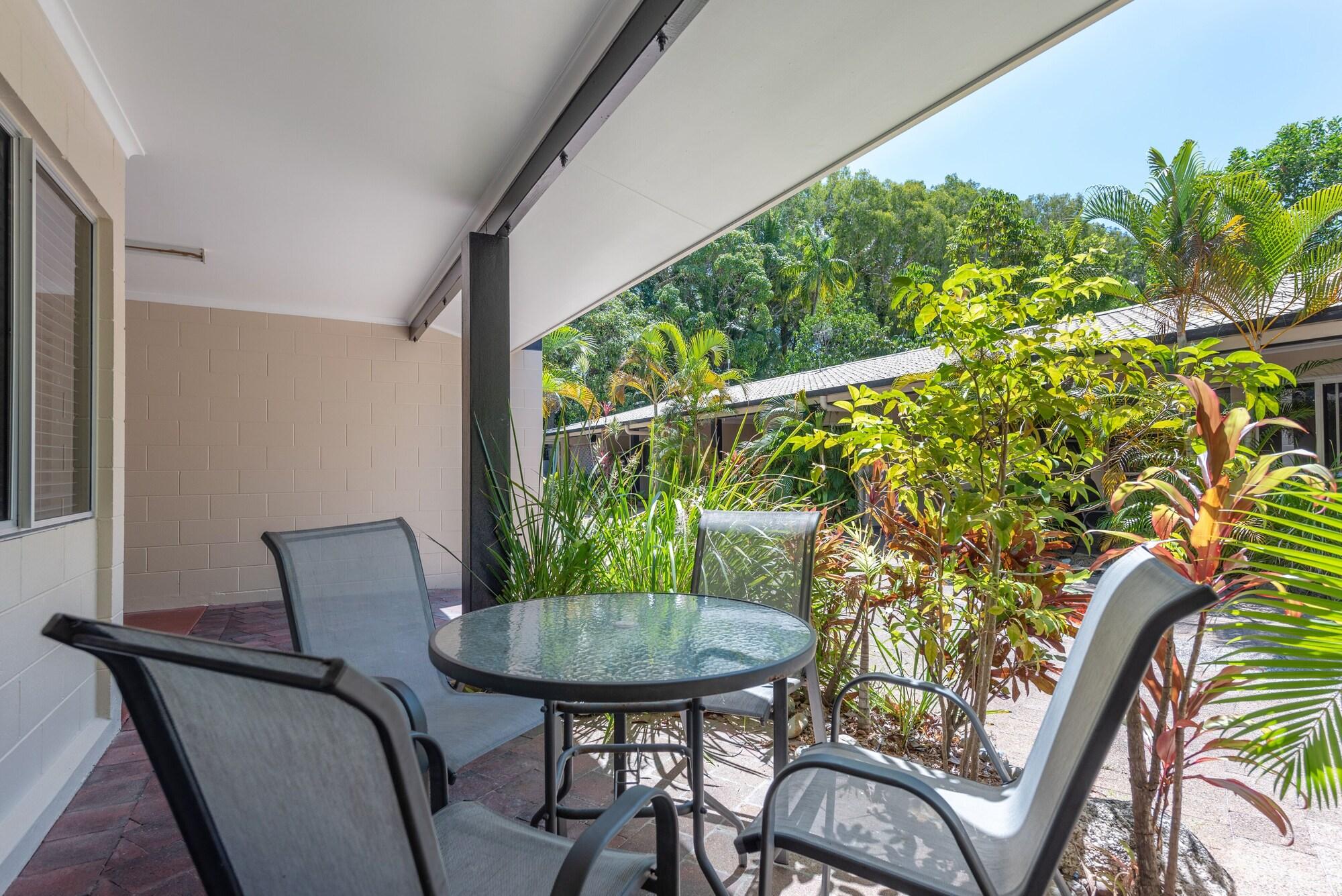 Lychee Tree Holiday Apartments Port Douglas Exterior foto